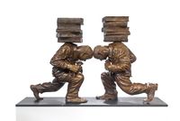 Ang Debate (The Debate) by Mark Justiniani contemporary artwork sculpture