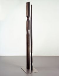 Figure regardant une maison by Louise Bourgeois contemporary artwork sculpture