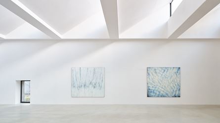 Exhibition view: Raimund Girke, Dominanz des Lichts, Axel Vervoordt Gallery, Antwerp (20 January–24 March 2018). Courtesy Axel Vervoordt Gallery.