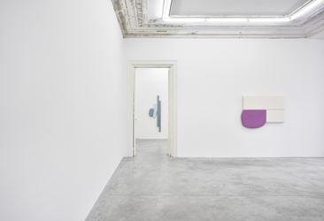 Justin Adian, 'Waltz' at Almine Rech Gallery, Paris, 9 January - 27 February 2016. Courtesy of the Artist and Almine Rech Gallery. Photo: Rebecca Fanuele