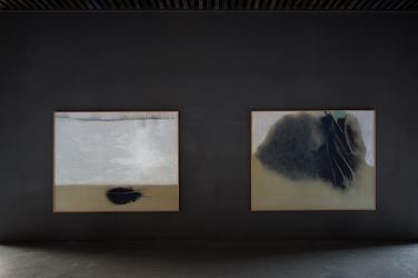 Exhibition view: Ryuji Tanaka, Axel Vervoordt Gallery, Antwerp (1 September–17 November 2018). Courtesy Axel Vervoordt Gallery.
