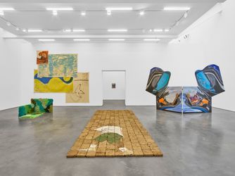 Exhibition view: Group Exhibition, Distribuidx, Lisson Gallery, New York (29 June–11 August 2023). Courtesy Lisson Gallery.