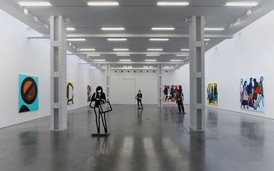 Exhibition view: Julian Opie, Lisson Gallery, West 24th Street, New York (1 March– 20 April 2019). Courtesy Lisson Gallery.
