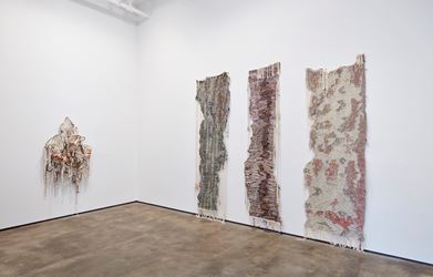 Exhibition view: Group Exhibition, Ravelled Threads, Sean Kelly, New York (22 June–3 August 2018). Courtesy Sean Kelly, New York.