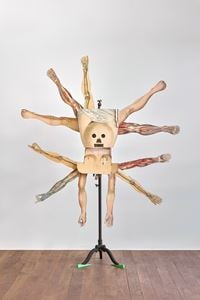 Le monde à l’envers (Het masker) by Patrick Van Caeckenbergh contemporary artwork sculpture