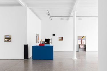 Exhibition view: Nathalie Du Pasquier, ONE THING LEADS TO ANOTHER, Galerie Greta Meert, Brussels (2 December–11 February 2023). Courtesy Galerie Greta Meert.