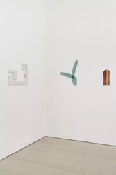 Exhition view: Richard Tuttle, 18x24, Pace Gallery, West 25th Street, New York (17 March–29 April 2023). Courtesy Pace Gallery.