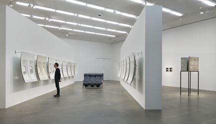 Exhibition view: Isa Genzken, Window, Hauser & Wirth, London (7 February–14 August 2020). © Isa Genzken / Licensed by Artists Rights Society (ARS), New York. Courtesy the artist, Hauser & Wirth and Galerie Buchholz Cologne / Berlin / New York. Photo: Alex Delfanne.