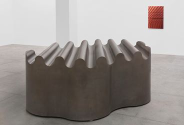 Exhibition view: Richard Deacon, House and Garden, Marian Goodman Gallery, New York (9 January–16 February 2019). Courtesy the artist and Marian Goodman Gallery.