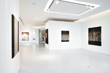 Exhibition view: Byeun Ungpil & Phee Jungwon, Emptiness and Fullness, Seojung Art (3 March–31 March 2022). Courtesy Seojung Art.