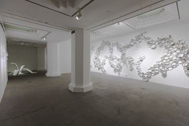 Exhibition view: GANWU: Sensing the Material, Pearl Lam Galleries, Shanghai (7 January–5 March 2018). Courtesy the artist and Pearl Lam Galleries.