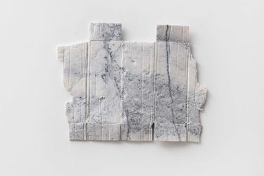 Hu Qingyan, Waste V - C, (2023). Marble, 63 x 82 x 4 cm. Courtesy Galerie Urs Meile.