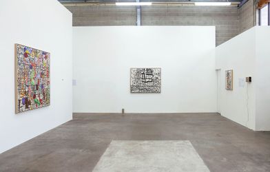 Exhibition view: Martin Poppelwell, medium to large works and small acts, Jonathan Smart Gallery, Christchurch (21 November–16 December 2023). Courtesy Jonathan Smart Gallery.
