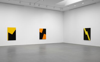 Exhibition view: Carmen Herrera, The 1970s: Part 2, Lisson Gallery, Los Angeles (15 April–10 June 2023). Courtesy Lisson Gallery.