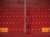 Red Door by Liu Bolin contemporary artwork photography
