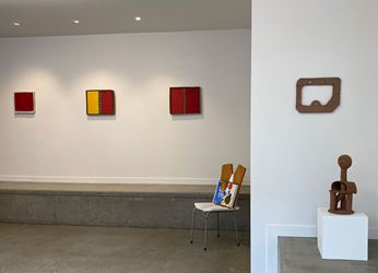 Exhibition view: Jake Walker, In one end out the other, Hamish McKay Gallery, Wellington (21 February–15 March 2020). Courtesy Hamish McKay Gallery.