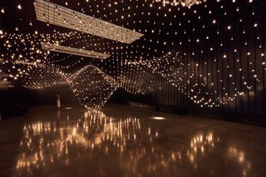 Exhibition view: Rafael Lozano-Hemmer, Common Measures, Pace Gallery, West 25th Street, London (9 September–22 October 2022). Courtesy Pace Gallery. 