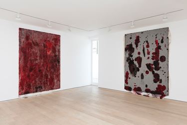 Exhibition view: Anish Kapoor, Lisson Gallery, Bell Street, London (15 May—22 June 2019). © Anish Kapoor. Courtesy Lisson Gallery. Photo: Dave Morgan.