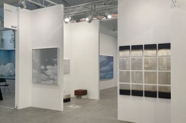 Exhibition view: MAKI Gallery, West Bund Art & Design 2021 (11–14 November 2021). Courtesy MAKI Gallery, Tokyo.
