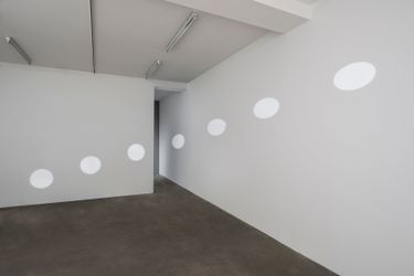 Exhibition view: Nancy Holt, Mirrors of Light, Sprüth Magers, Berlin (25 November 2021–5 February 2022). Courtesy Sprüth Magers. Photo: Ingo Kniest.