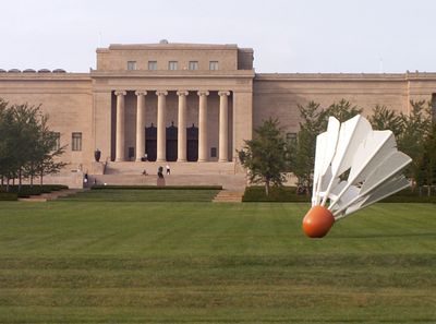 Claes Oldenburg, a Pioneer of Pop Art, Has Died at 93