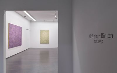 Exhibition view: McArthur Binion, Seasons, Kavi Gupta, Washington Blvd, Chicago (17 September–22 November 2016). Courtesy Kavi Gupta, Washington Blvd.