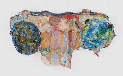 Suzanne Jackson, P.K. Blossoms (2021). Acrylic, acrylic detritus, Stonehenge and Bogus papers, shredded mail, produce bag netting, carpet trim, string, D-rings. 127 x 213.4 cm. Courtesy  the Artist and The Modern Institute/ Toby Webster Ltd., Glasgow.