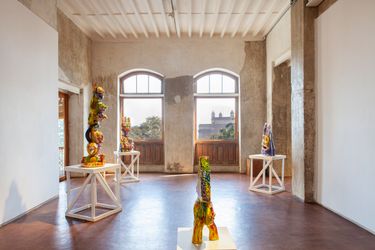 Exhibition view: Ramesh Mario Nithiyendran, The Mud and the Rainbow, Jhaveri Contemporary, Mumbai (10 February–26 March 2022). Courtesy Jhaveri Contemporary. Photo: Mohammed Chiba.