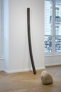 Relatum - Roc et bâton by Lee Ufan contemporary artwork installation