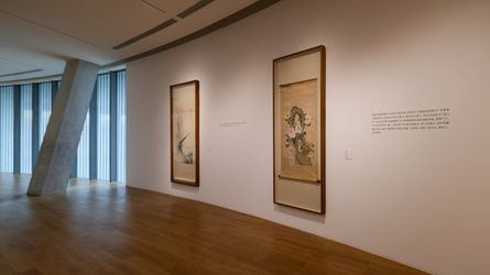 Exhibition view: Flower and Bird Paintings of Lingnan Art from HEM Collection, Scenes of the Times, He Art Museum, Guangdong (21 October 2021–16 January 2022). Courtesy He Art Museum. © HEM.