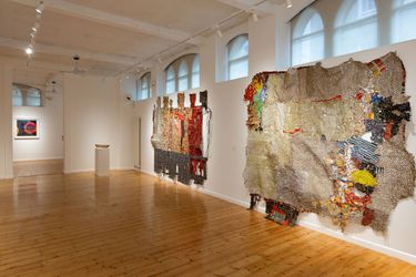 Exhibition view: El Anatsui, TimeSpace, October Gallery, London (11 October 2023–13 January 2024). Courtesy October Gallery, London. Photo: © Jonathan Greet.