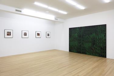 Exhibition view: Group Exhibiton, In Part: Writings by Julie Ault, Galerie Buchholz, New York (9 February–24 February 2018). Courtesy Galerie Buchholz.