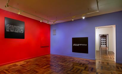 Exhibition view: Group Exhibition, Colour in Contextual Play. An Installation by Joseph Kosuth / Neon in Contextual Play: Joseph Kosuth and Arte Povera, Mazzoleni, Torino (31 October 2017–20 January 2018). Courtesy Mazzoleni London Torino.