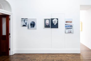 Exhibition view: Rosemarie Trockel, Why gravel, Ms. Smith?, Sprüth Magers, London (23 January–19 March 2022). Courtesy Sprüth Magers. Photo: Voytek Ketz.