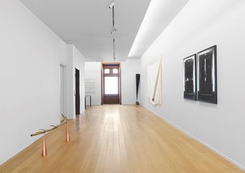 Exhibition view: Keiji Uematsu, Invisible Force, Simon Lee Gallery, New York (7 March–27 April 2019). Courtesy Simon Lee Gallery.