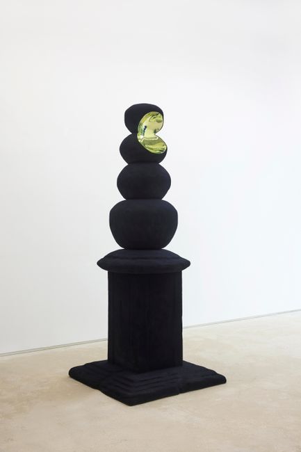 ½ؤ(مع)-Black Pagoda by Gunwoo Shin contemporary artwork