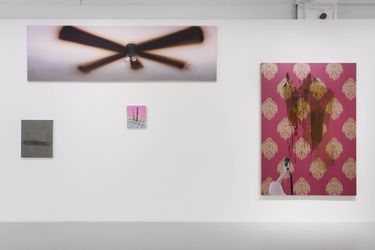 Exhibition view: Tala Madani, Skid Mark, Pilar Corrias, Eastcastle Street, London (4 June–10 July 2021). Courtesy Pilar Corrias.