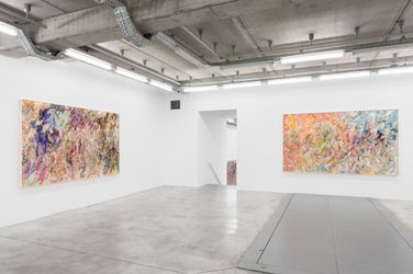 Exhibition view: Larry Poons, Recent Paintings, Almine Rech, Brussels (7 September–4 November 2023). Courtesy Almine Rech. 