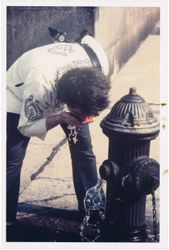 Alvin Baltrop, Man drinking from fire hydrant (n.d.). C-print. 14 x 9 cm (image), 15 x 10 cm (paper). Courtesy Galerie Buchholz, Cologne.