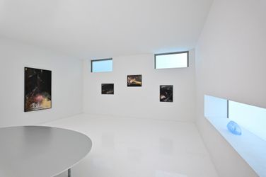 Exhibition view: Leiko Ikemura, infinitely transparent, ShugoArts, Tokyo (14 April–28 May 2022). Courtesy ShugoArts.   
