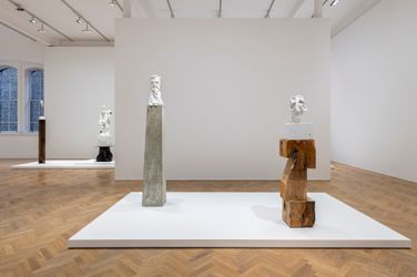Exhibition view: Kevin Francis Gray, Pace Gallery, London (25 November 2020–13 February 2021). © Kevin Francis Gray. Courtesy Pace Gallery.