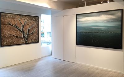 Exhibition view: Edward Burtynsky, Essential Elements, Sundaram Tagore Gallery, Hong Kong (2 November 2016–6 February 2017). CourtesySundar am Tagore Gallery.