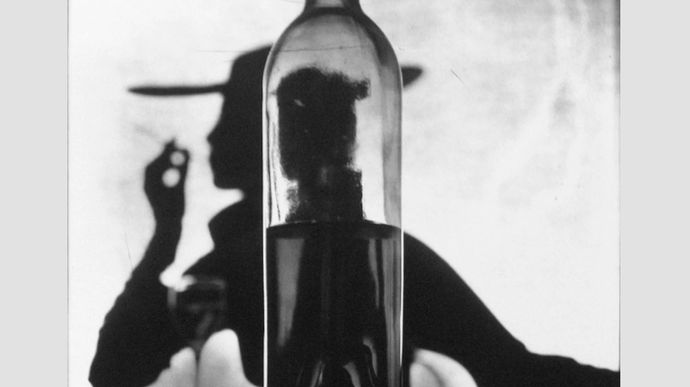 Irving Penn’s ‘Girl Behind Bottle’ Sells for $210,000 at Paris Photo