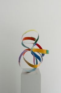 Möbius - Schleife by Beat Zoderer contemporary artwork sculpture