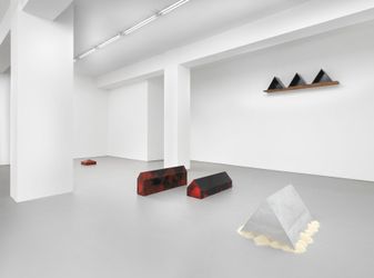 Exhibition view: Wolfgang Laib, Buchmann Galerie, Berlin (29 April–30 July 2022). Courtesy Buchmann Galerie, Berlin.