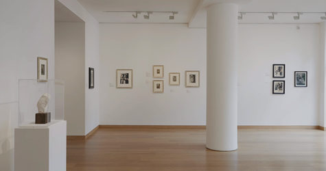 Exhibition view: Constantin Brancusi, Henry Moore, Auguste Rodin, Through the Sculptor’s Lens, Waddington Custot, London (22 May–11 July 2015). Courtesy Waddington Custot, London. 