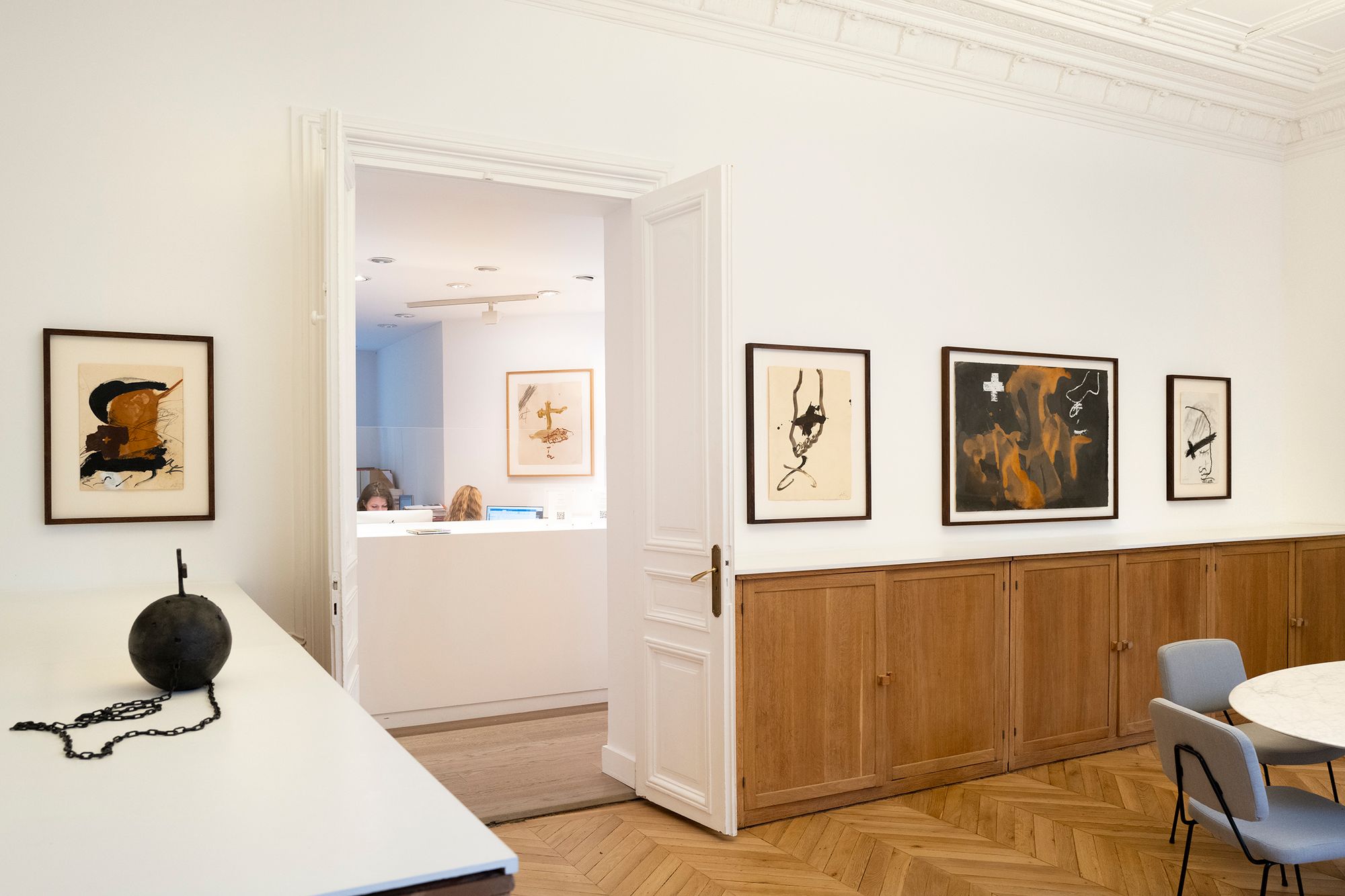 Antoni Tàpies, 'Creus' at Galerie Lelong & Co. Paris, 13 Rue de Téhéran ...