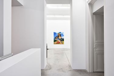 Exhibition view: Chloe Wise, Of false beaches and butter money, Almine Rech Gallery, Paris (5 September–7 October 2017). © Chloe Wise. Courtesy of the Artist and Almine Rech Gallery, Paris. Photo: Rebecca Fanuele.