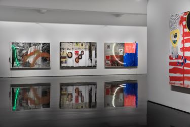 Exhibition view: Brook Andrew, Spin, Tolarno Galleries, Melbourne (6 April–20 May 2017). Courtesy Tolarno Galleries. 