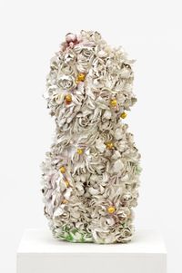 Odore di Femmina - Princesse - Kleine torsos (4) by Johan Creten contemporary artwork sculpture, ceramics